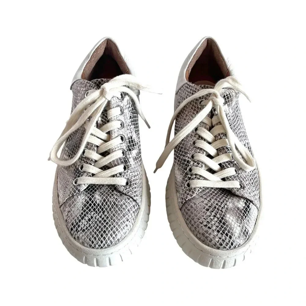Sofft Womens Parkyn Natural Snake Leather Round Toe Sneakers - Size 7.5 M